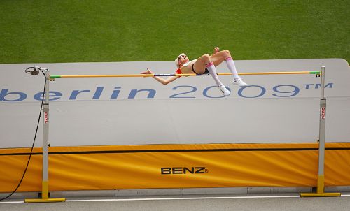 德国跳高女神奥赛尔图片