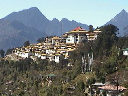 印度所侵占藏南地区的著名建筑——达旺寺