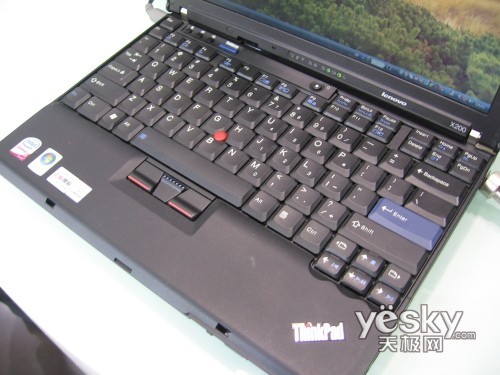 С ThinkPad X200