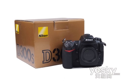 ῵D300S