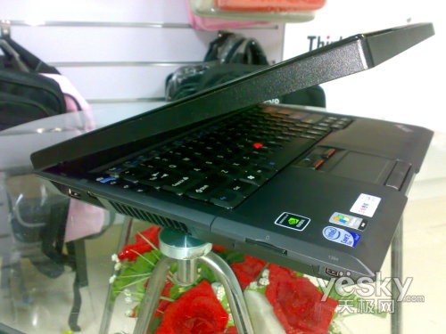 ThinkPad SL300