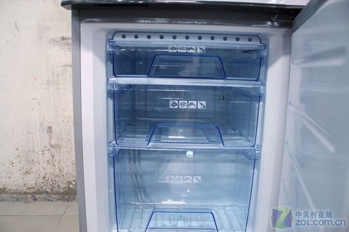 独有超强变温室 美的三门冰箱仅2299元 