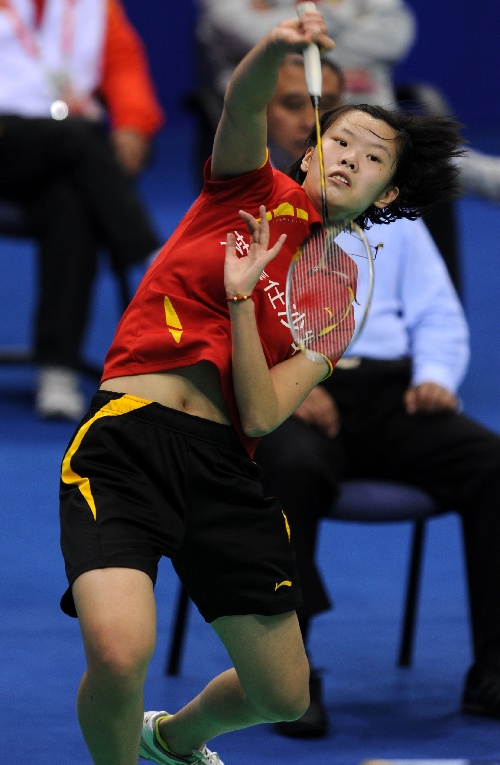 图文:羽毛球女子单打赛况 李雪芮在比赛中