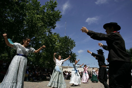 国际6阿根廷举行高乔民俗节