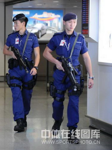 香港蓝色警服图片