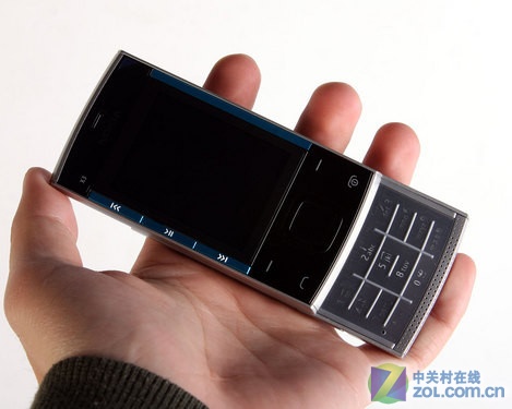 时尚音乐新品 诺基亚X3特价1400元促销 