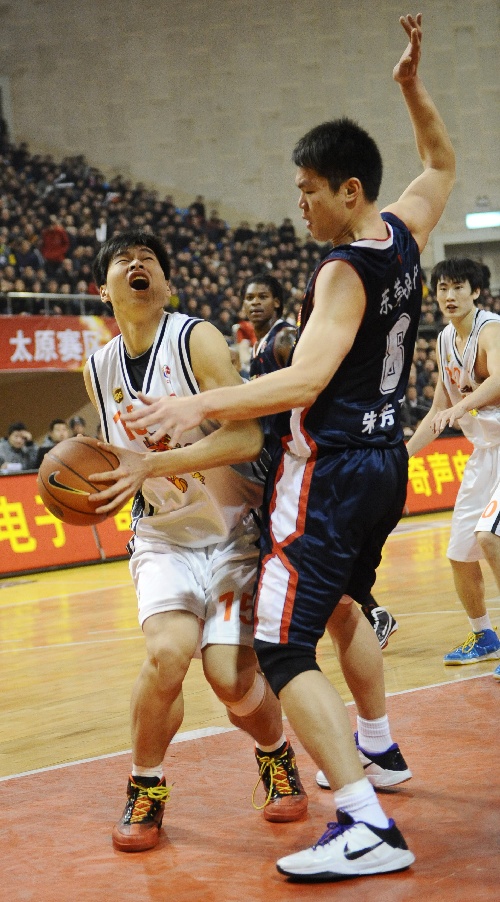 太原,2010年2月3日      (体育)(4)篮球——cba:山西中宇迎战广东东莞