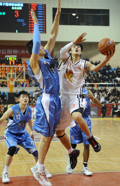 太原,2010年2月10日     (体育)(2)篮球——cba联赛:山西中宇对阵北京