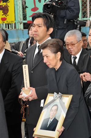 剧中有出色表演的日本老牌演员藤田真,17日因大动脉出血而不幸去世