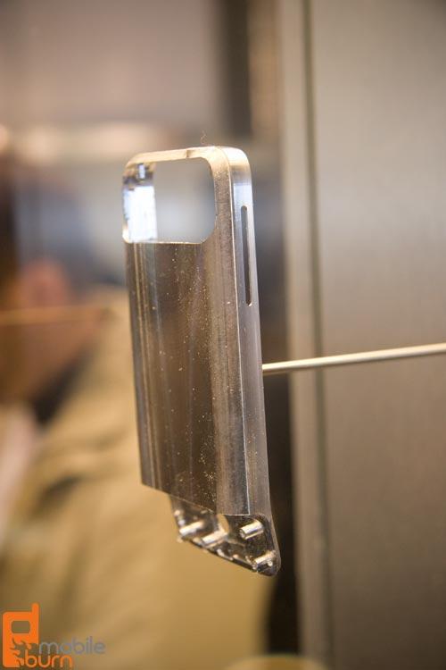 HTC Legend手机将采用一体式铝质机身