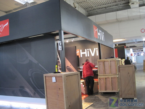 CeBIT2010:չ̨ͻ"Ůģ"! 