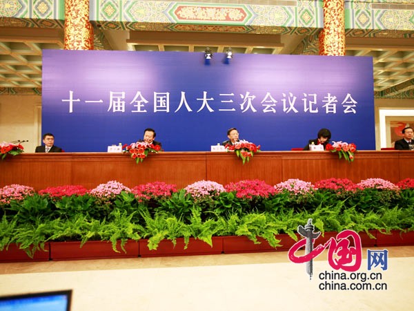 外交部部长杨洁篪就外交政策和对外关系答记者现场 中国网 胡迪