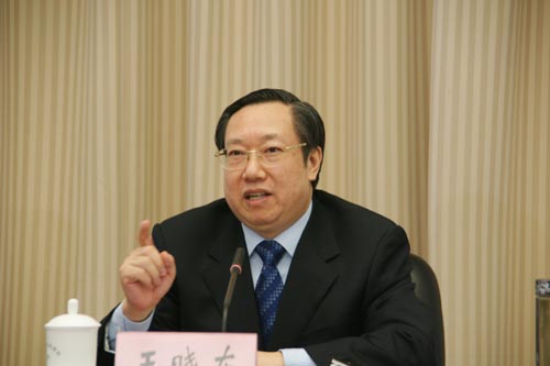 贵州省委常委,常务副省长,省自然灾害综合应急指挥部指挥长王晓东.