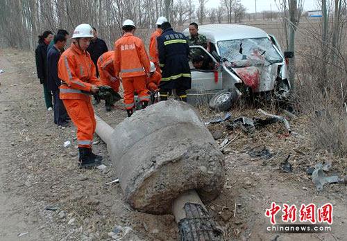 甘肃金昌发生酒后驾车交通事故 3人受伤(图)