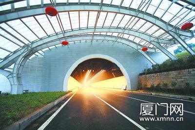 中国首条海底隧道建成 从厦门岛到对岸省82分钟