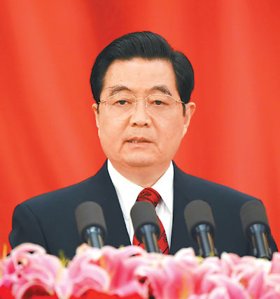 4月27日，2010年全国劳动模范和先进工作者表彰大会在北京人民大会堂隆重举行。中共中央总书记、国家主席、中央军委主席胡锦涛在会上发表重要讲话。 新华社记者　饶爱民摄