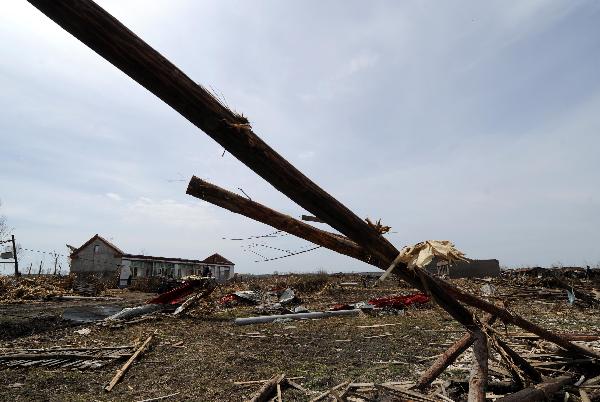 黑龍江綏化遭龍捲風冰雹襲擊 已致7人死亡(圖)