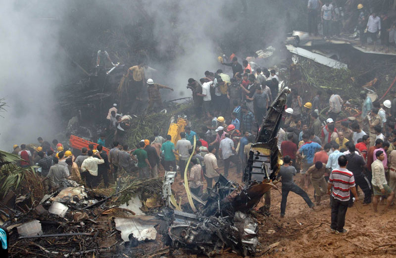 印度航空182号航班事故图片