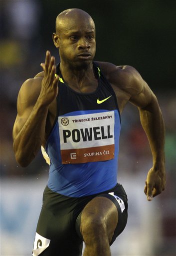 组图:鲍威尔男子100米夺冠 极速奔驰健步如飞