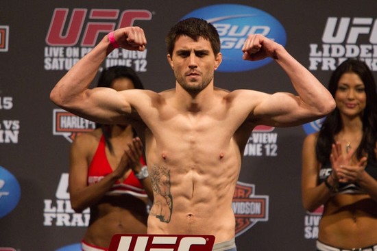 ˹-(Carlos Condit)