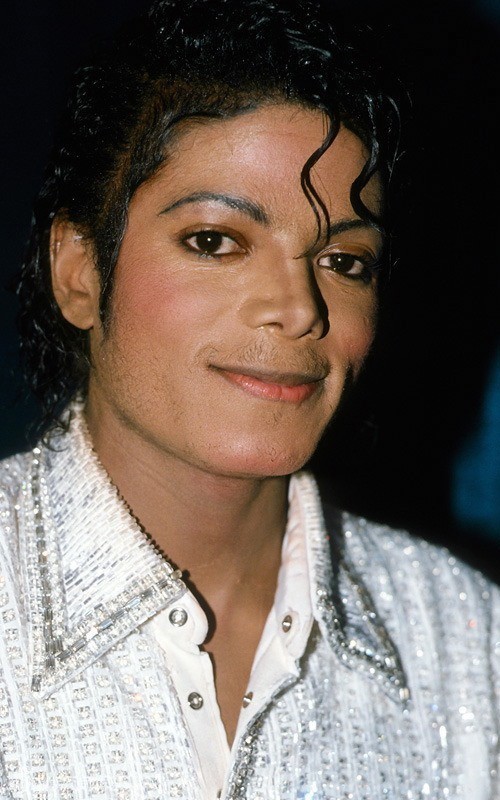 迈克尔杰克逊年轻照片图片