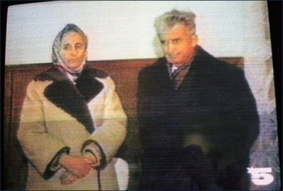 在1989年的东欧巨变浪潮下,罗马尼亚前总统齐奥塞斯库夫妇被判处死刑