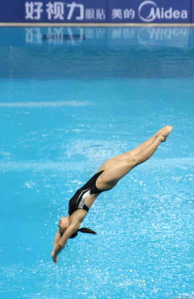 综合体育 跳水 最新动态 2/5 (0)   8月8日,为期两天的中国跳水明星