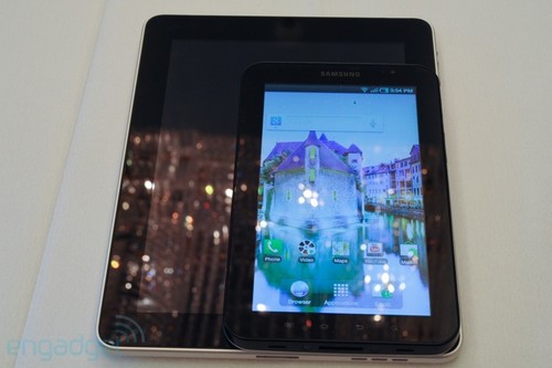 Ӳܱƴ Galaxy Tab۷ԾiPad 