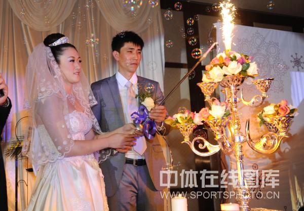 图文:刘亚男王海川大婚 现场温馨浪漫