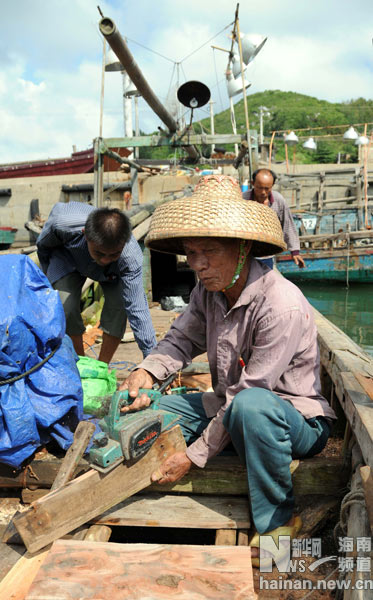 海南渔民冒图片