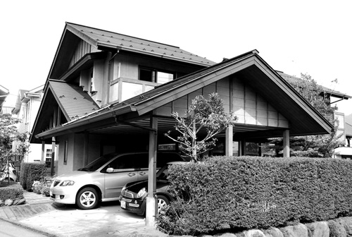 前不久,日本大阪一栋售价2000万日元的别墅被一名中国富商买下