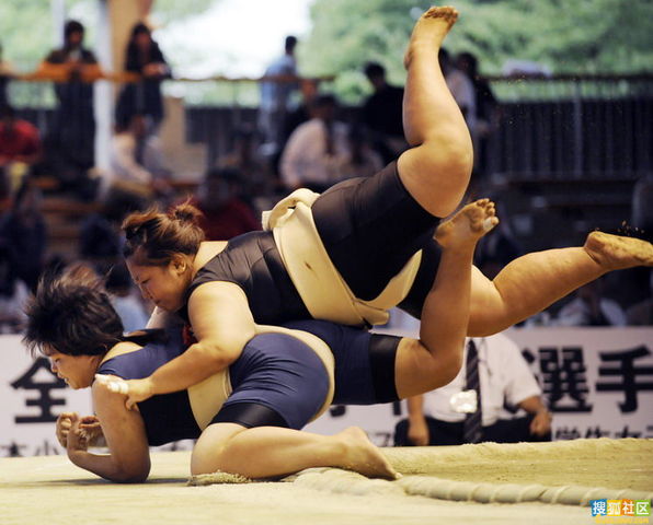 巾幗不讓鬚眉 揭秘日本女子相撲