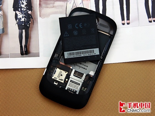 ӲٴηԾ HTC myTouch 4G 