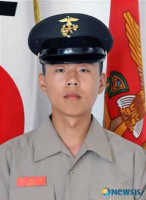 韓軍方為死亡士兵設立靈堂 與遺屬商討葬禮事宜