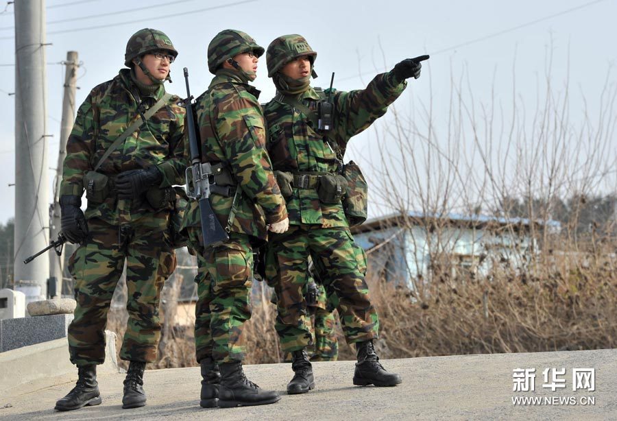 韩国参演无后坐力炮部队在海岸布设阵地韩国士兵参加军事演习韩国参演