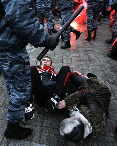 俄罗斯街头打架图片