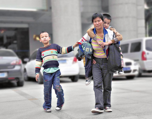 兄弟患上進行性肌營養不良症 母親求醫九年(圖)