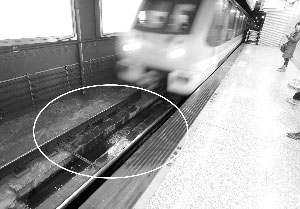 南京地铁1号线事故图片