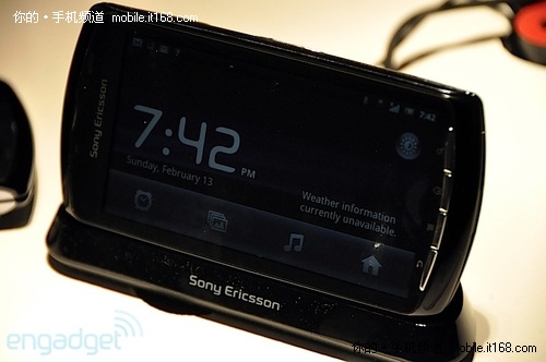 MWC2011:ΪϷ Xperia Playͼ