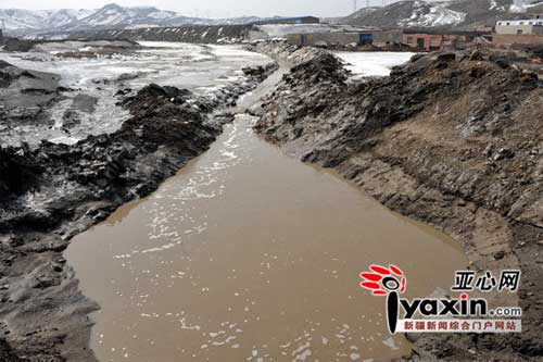 烏魯木齊全城備戰融雪性洪水 居民家進水深一米