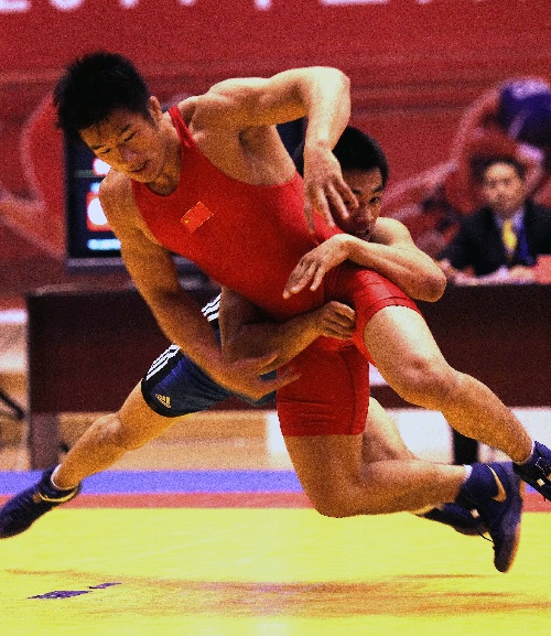 图文2011男子自由跤全锦赛孙葛获66kg级冠军