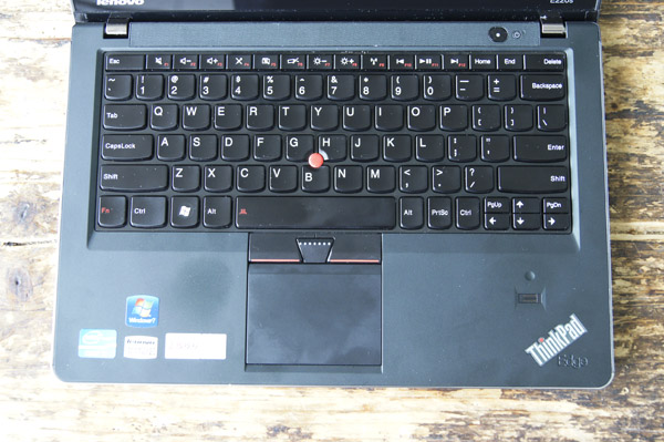 Сڽ ThinkPad E220s