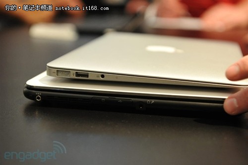 11MacBook AirԱ