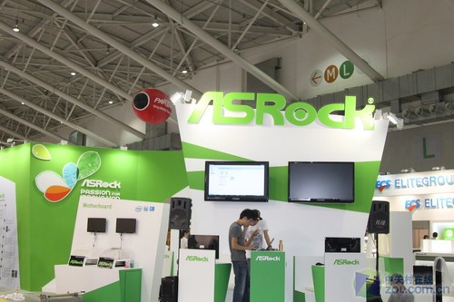 Computex2011 (ASRock)չ