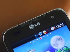 ǿ˫ LG Optimus 2X 