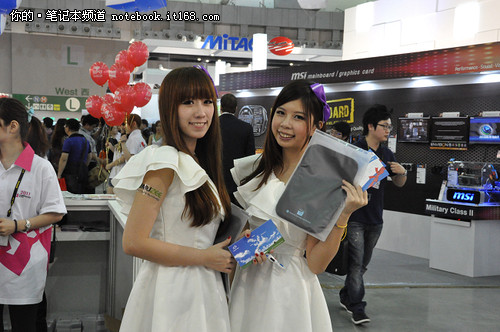 ̨̨ãCOMPUTEX2011showgirl1