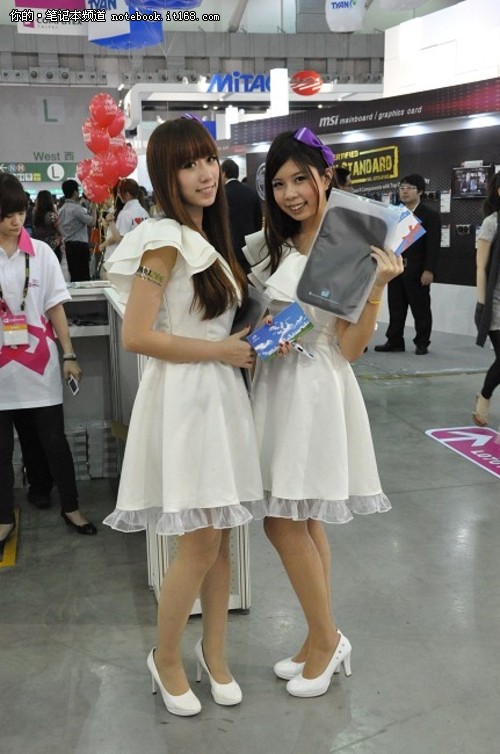 ̨̨ãCOMPUTEX2011showgirl1