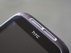 图为 HTC 野火 S