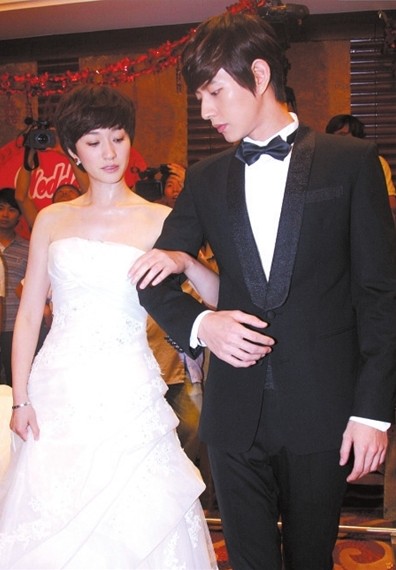 李小冉与韩国男星朴海镇结婚的重头戏