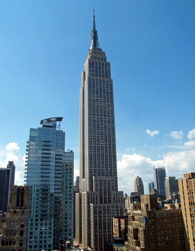 美媒:人民网进驻纽约帝国大厦 提升国际形象